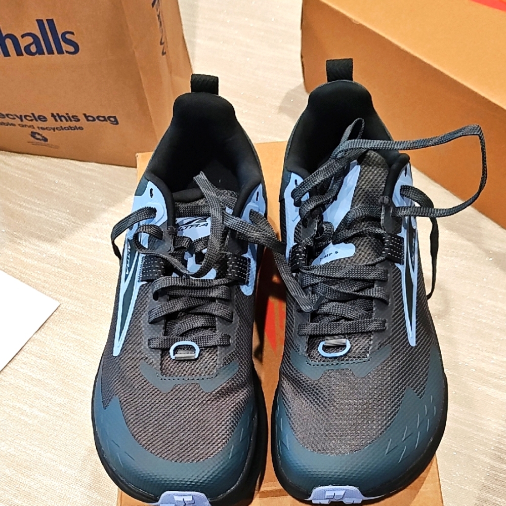 Altra Timp 5 Women's 8.5 Worn Twice To The Office